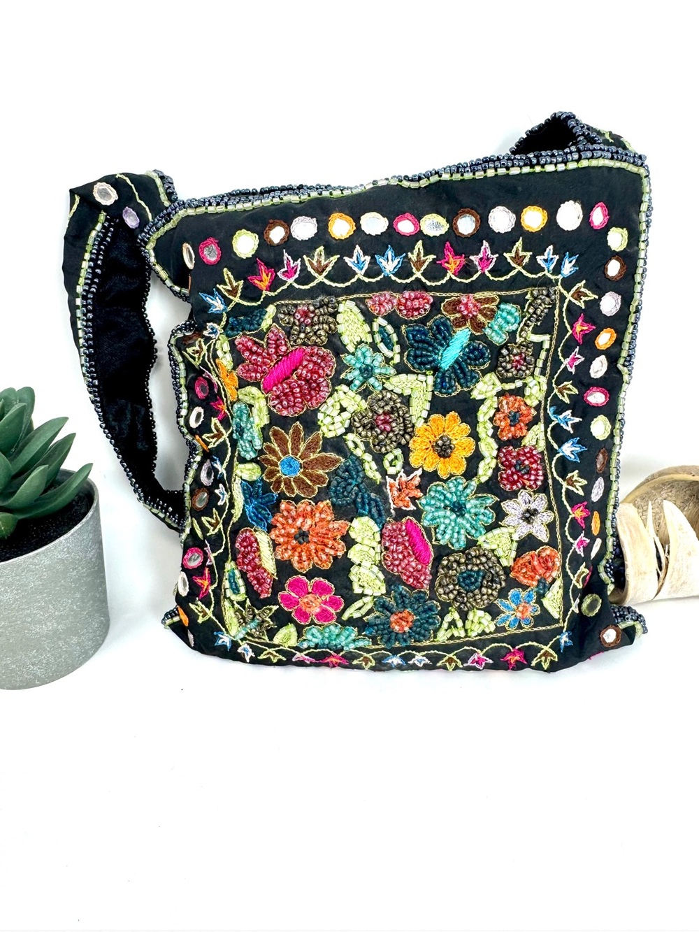 Vintage Christian Livingston Collection Embroidery, Beads & Sequined Handbag